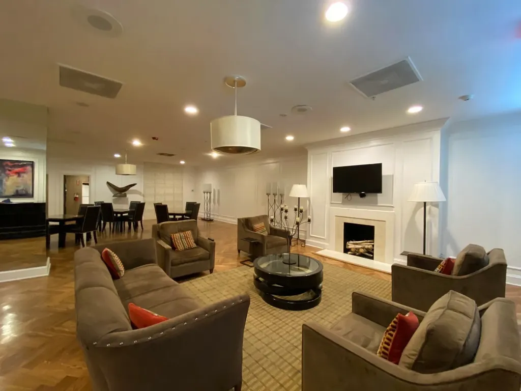 4215 Harding Pike Nashville TN 37205