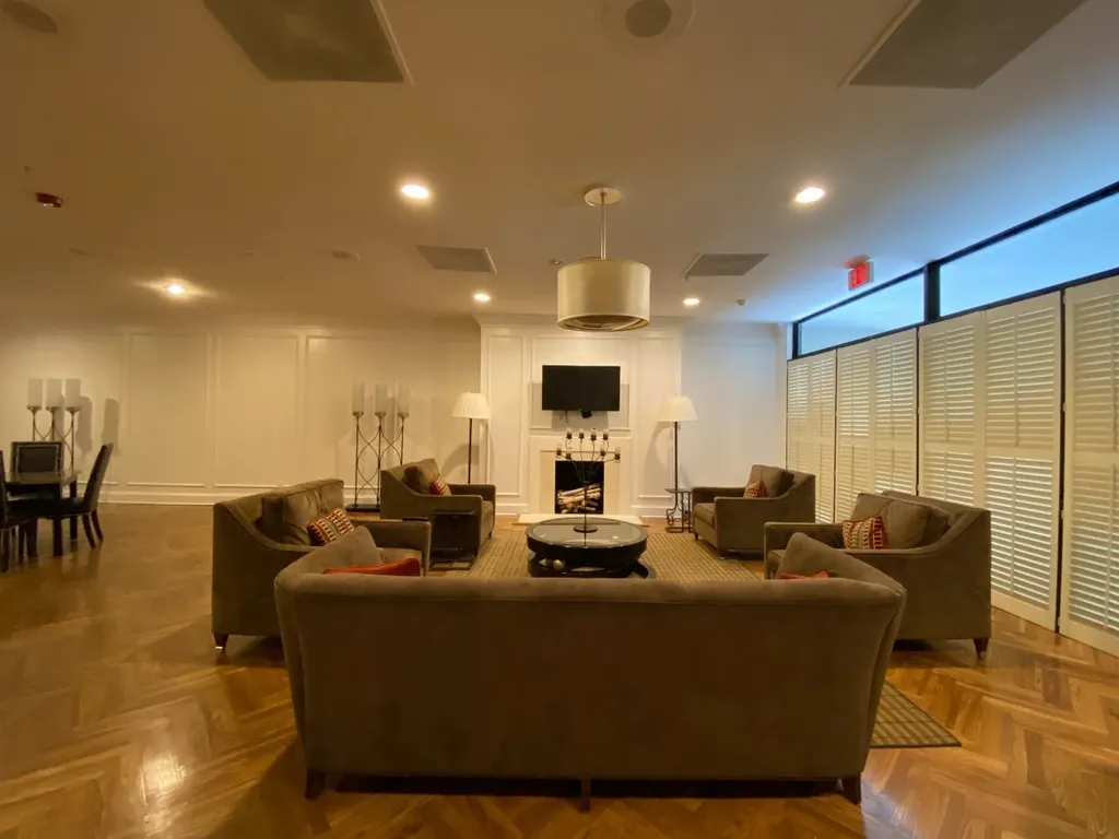4215 Harding Pike Nashville TN 37205