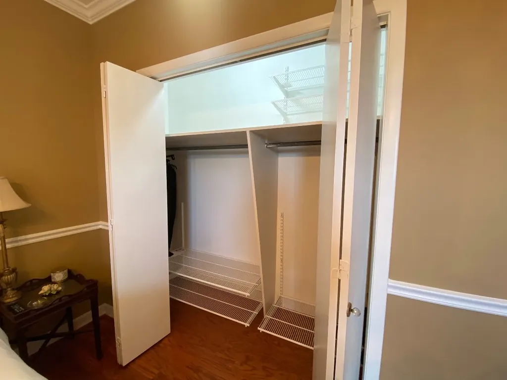 4215 Harding Pike Nashville TN 37205