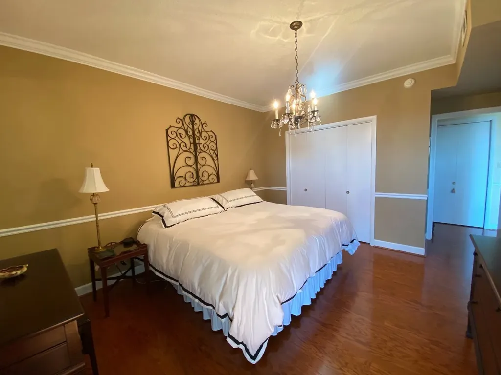 4215 Harding Pike Nashville TN 37205