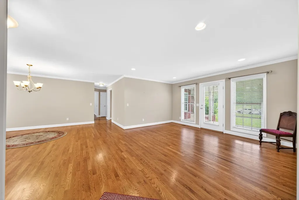 1156 Beam Avenue Cookeville TN 38501