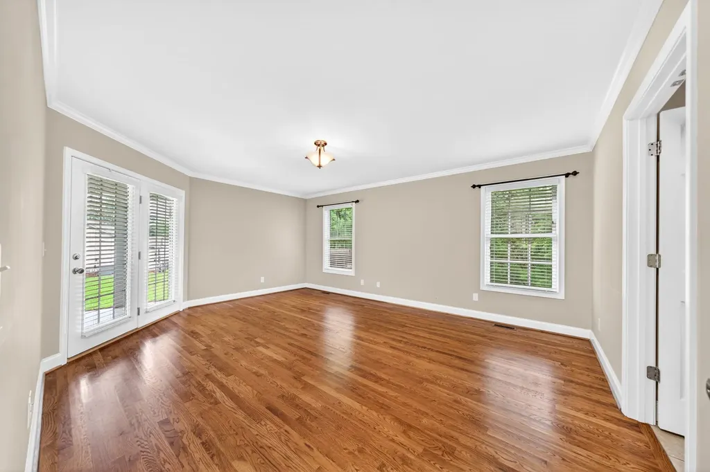 1156 Beam Avenue Cookeville TN 38501