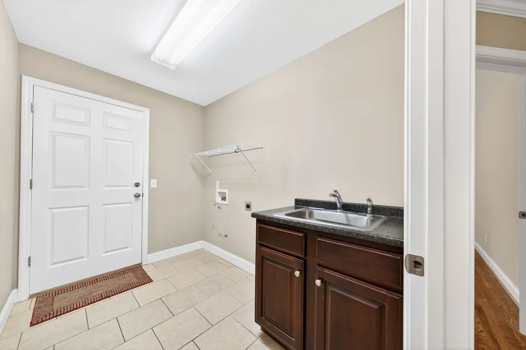 1156 Beam Avenue Cookeville TN 38501