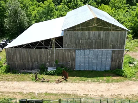 1611 Knob Creek Road Celina TN 38551