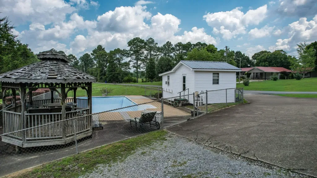 428 Caldwell Road, SE Cleveland TN 37323