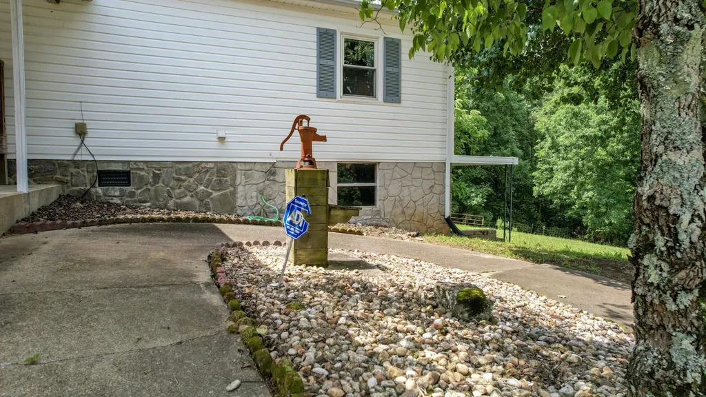 428 Caldwell Road, SE Cleveland TN 37323