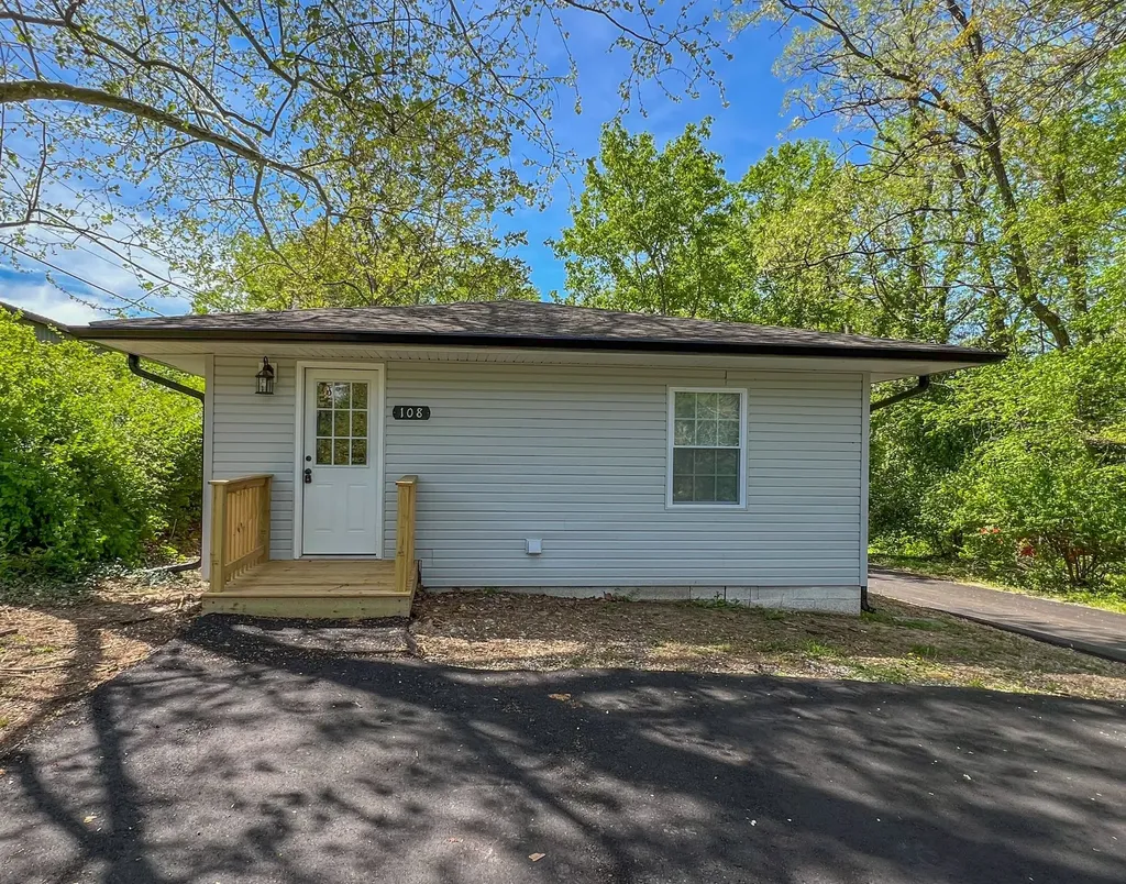 108 Wilson Court Clarksville TN 37043