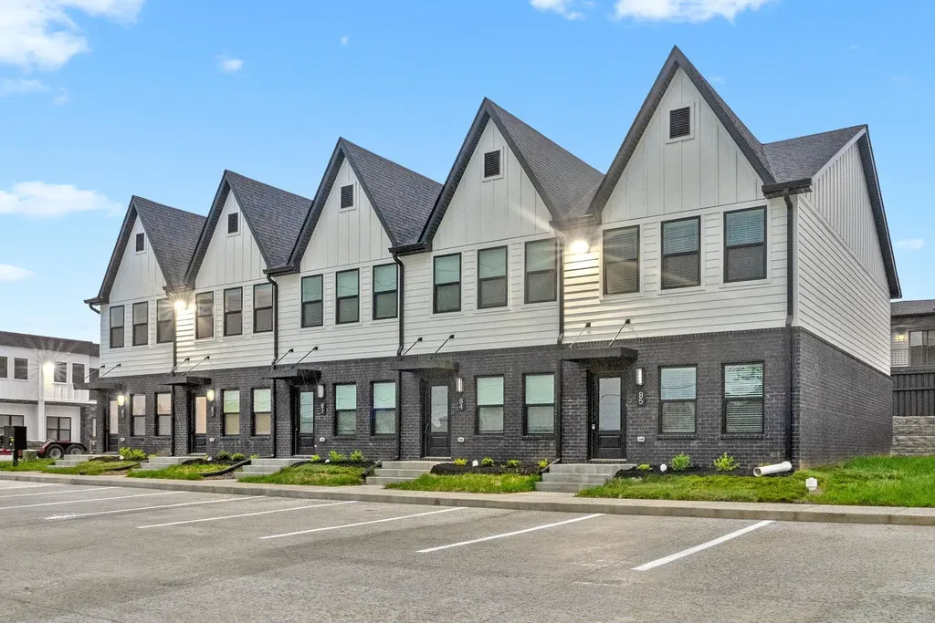 111 Hickory Grove Boulevard Clarksville TN 37040