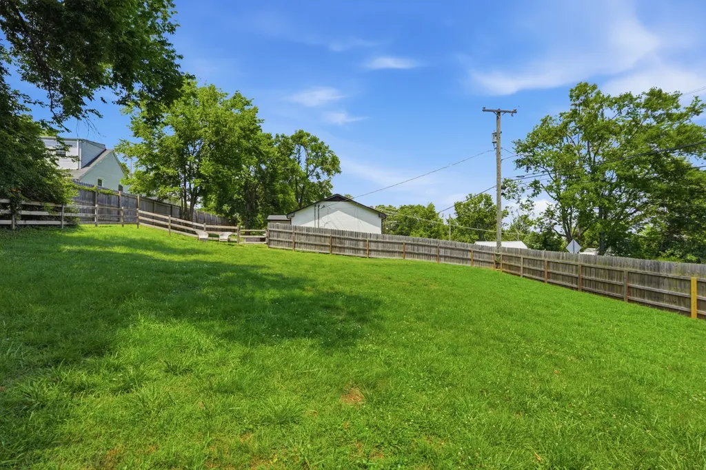 628 Maplewood Lane Nashville TN 37216