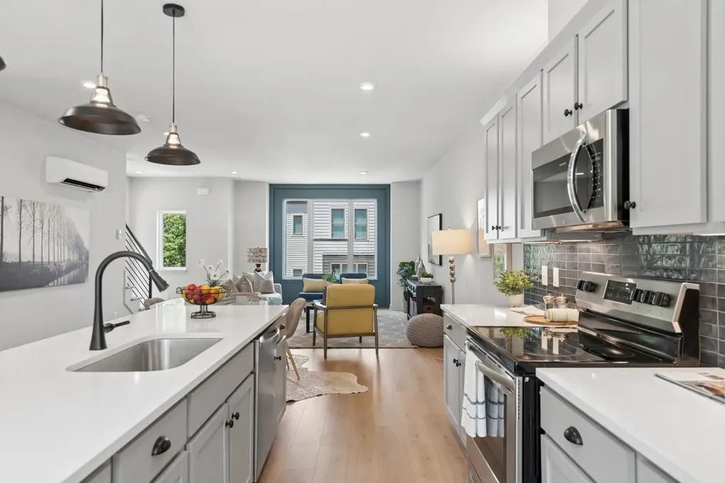 344 East Village Lane Nashville TN 37216