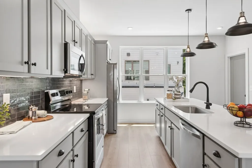 344 East Village Lane Nashville TN 37216