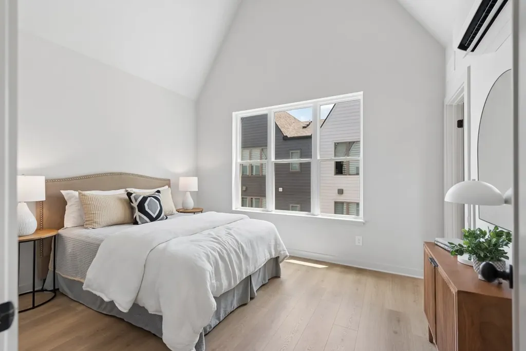 344 East Village Lane Nashville TN 37216