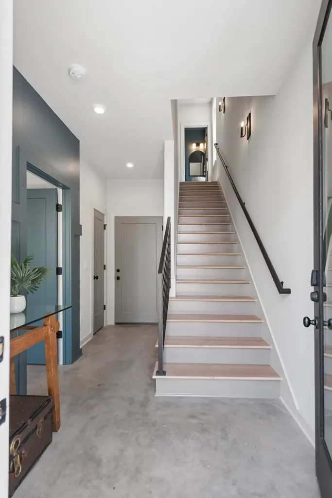 344 East Village Lane Nashville TN 37216