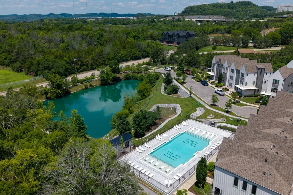 344 East Village Lane Nashville TN 37216