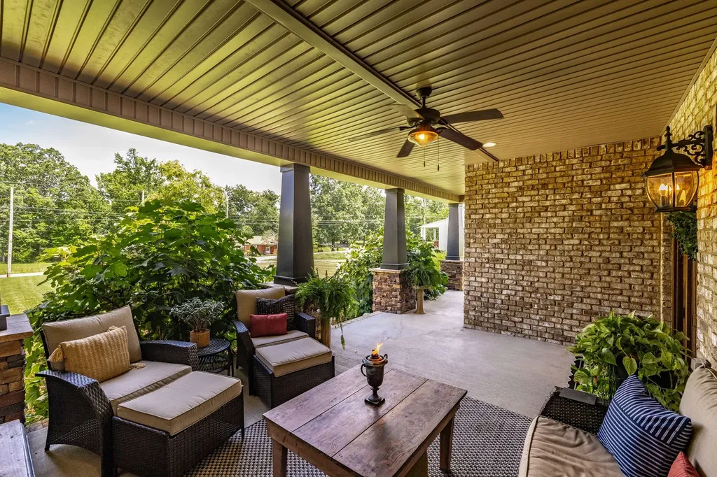 1954 Lake Road Greenbrier TN 37073