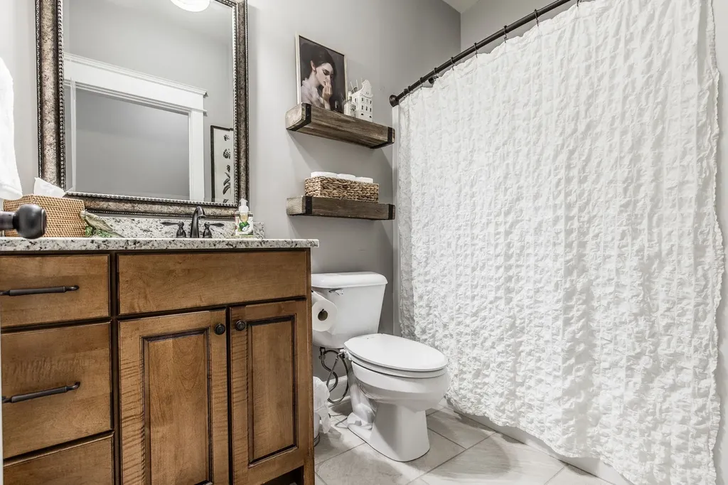 1954 Lake Road Greenbrier TN 37073