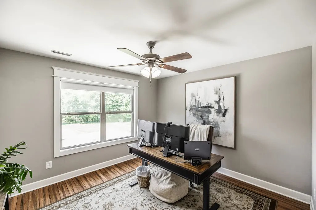 1954 Lake Road Greenbrier TN 37073