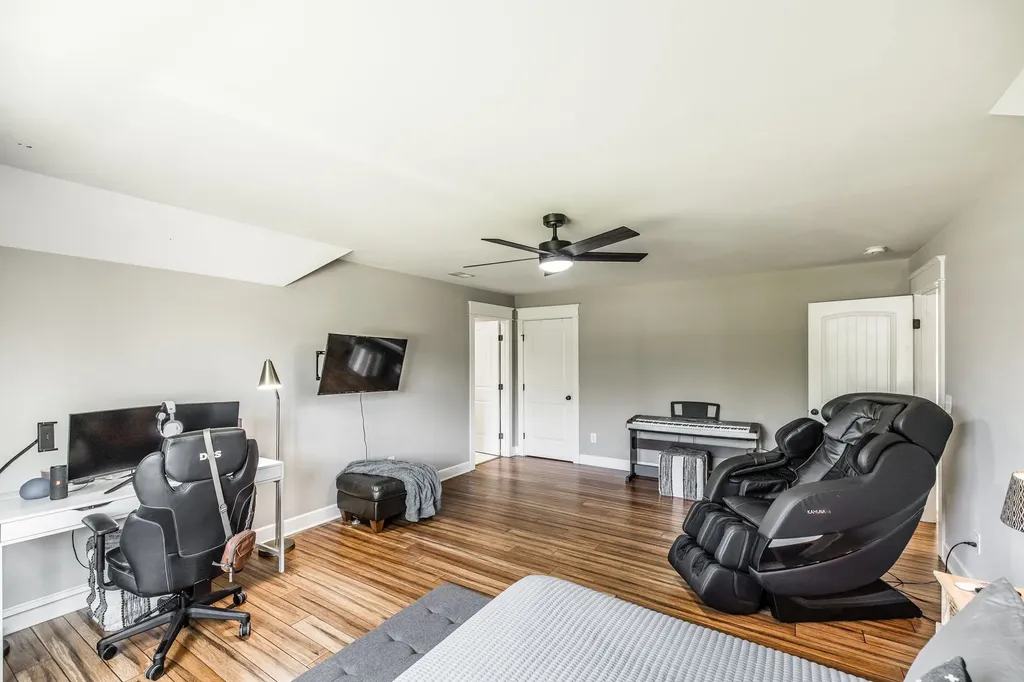 1954 Lake Road Greenbrier TN 37073