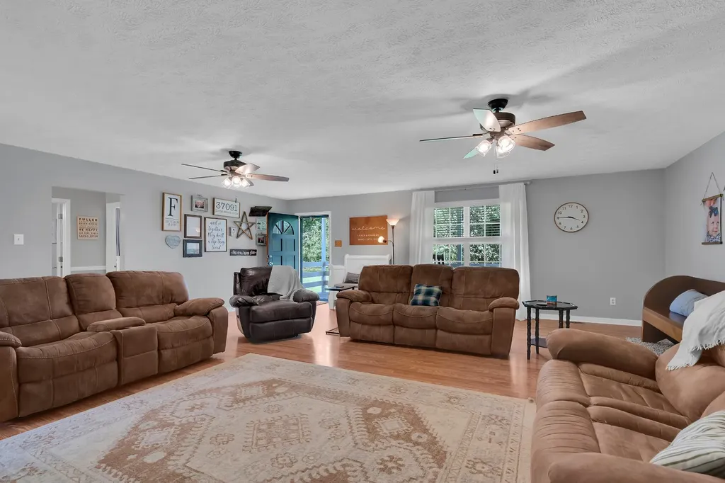 1936 Word Road Lewisburg TN 37091