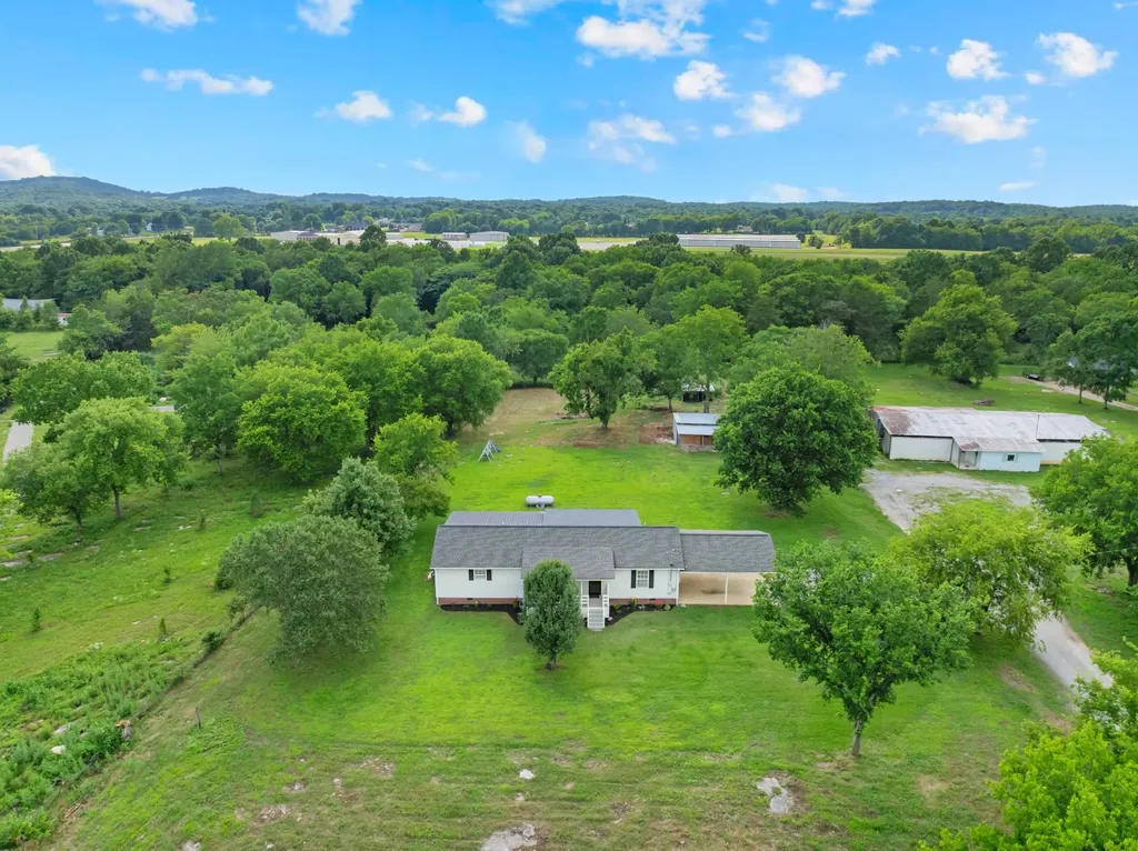 1936 Word Road Lewisburg TN 37091
