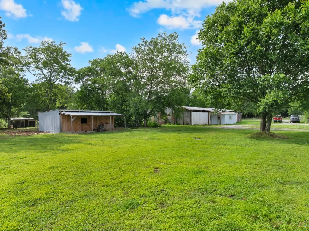 1936 Word Road Lewisburg TN 37091