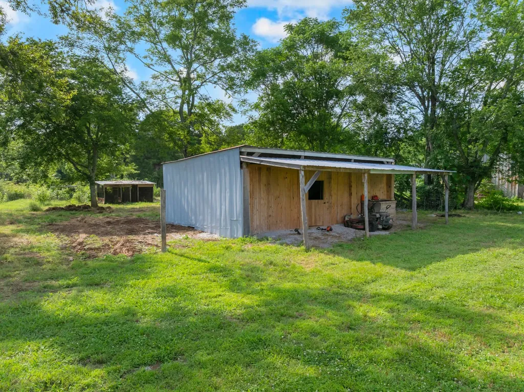 1936 Word Road Lewisburg TN 37091