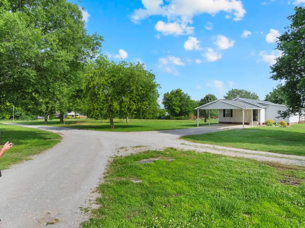 1936 Word Road Lewisburg TN 37091