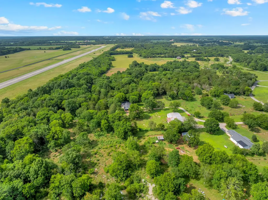 1936 Word Road Lewisburg TN 37091