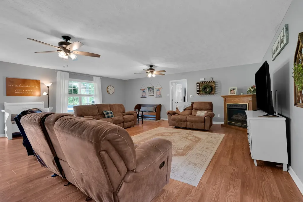 1936 Word Road Lewisburg TN 37091