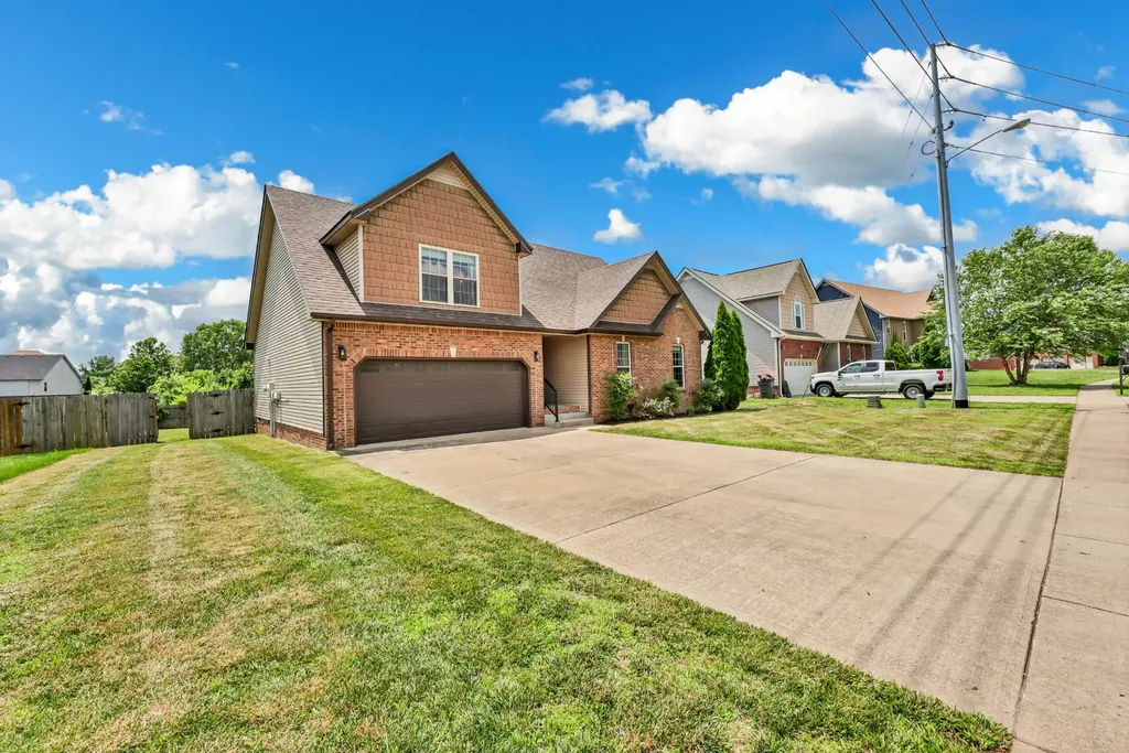 1776 Autumnwood Boulevard Clarksville TN 37042