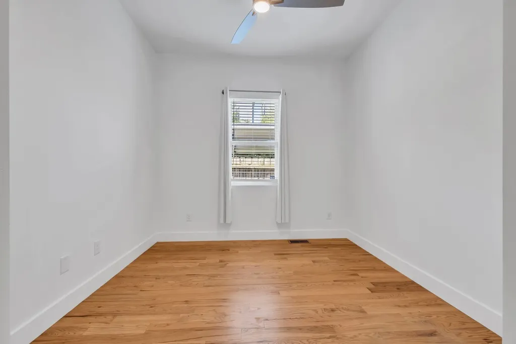 1016B 13th Ave, S Nashville TN 37212