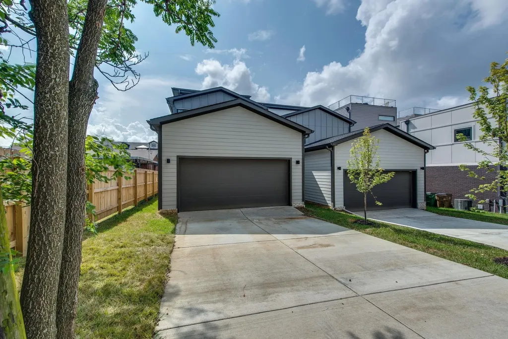 1016B 13th Ave, S Nashville TN 37212