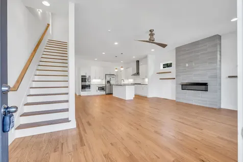 1016B 13th Ave, S Nashville TN 37212