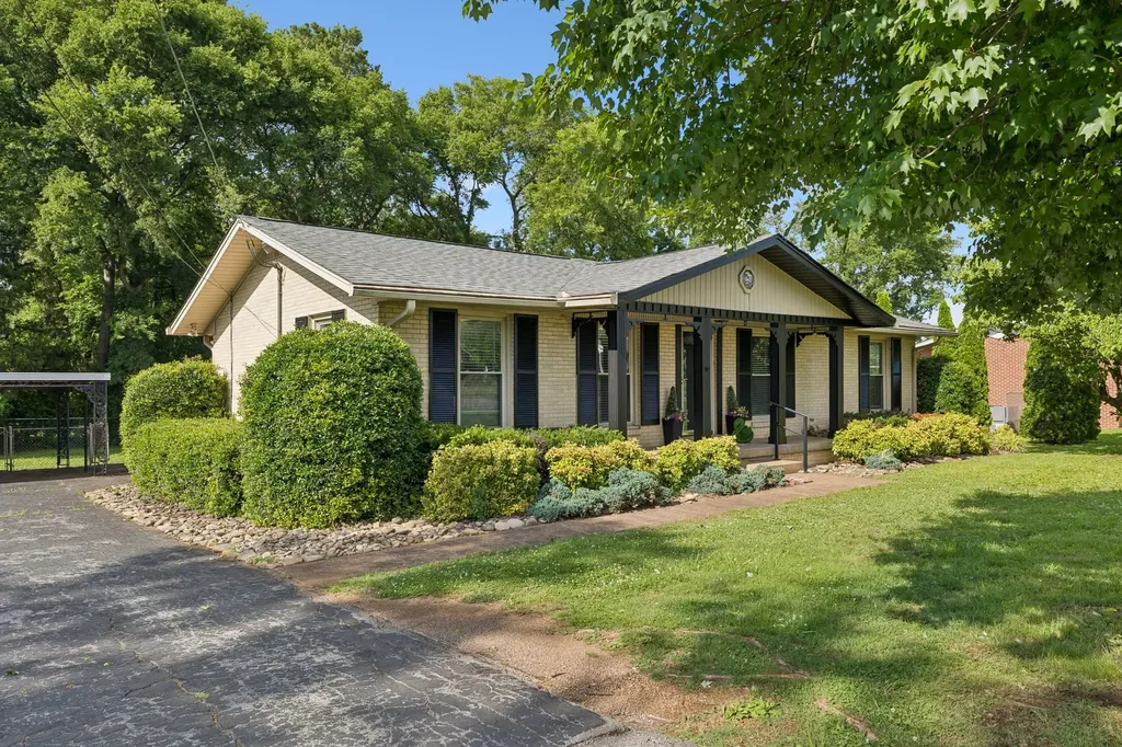 810 Northfield Blvd, W Murfreesboro TN 37129