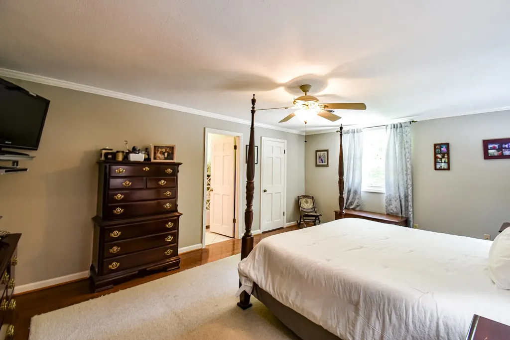 2403 Hidden Lake Circle Columbia TN 38401
