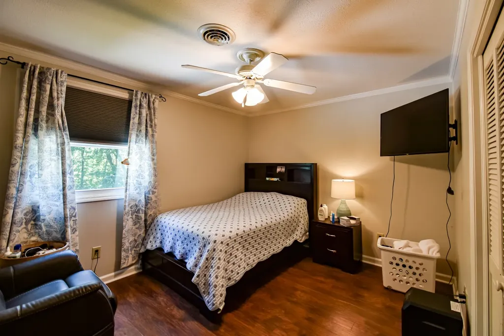 2403 Hidden Lake Circle Columbia TN 38401