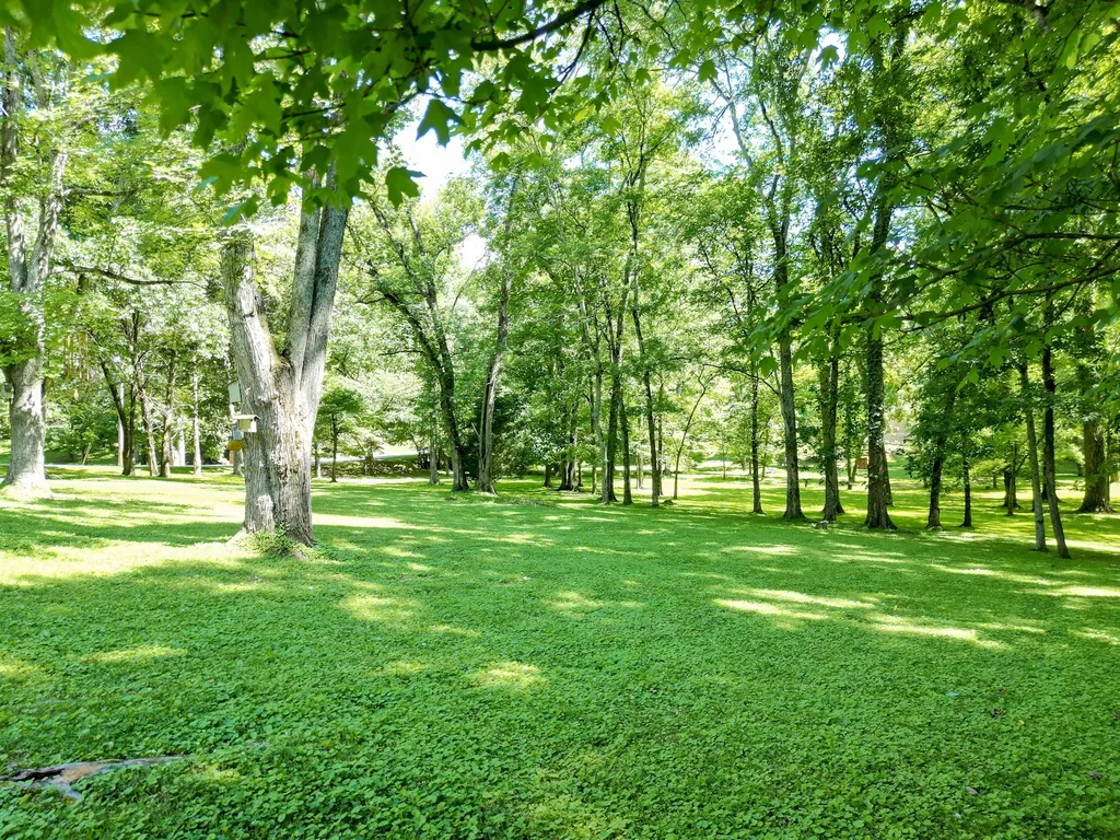 2403 Hidden Lake Circle Columbia TN 38401