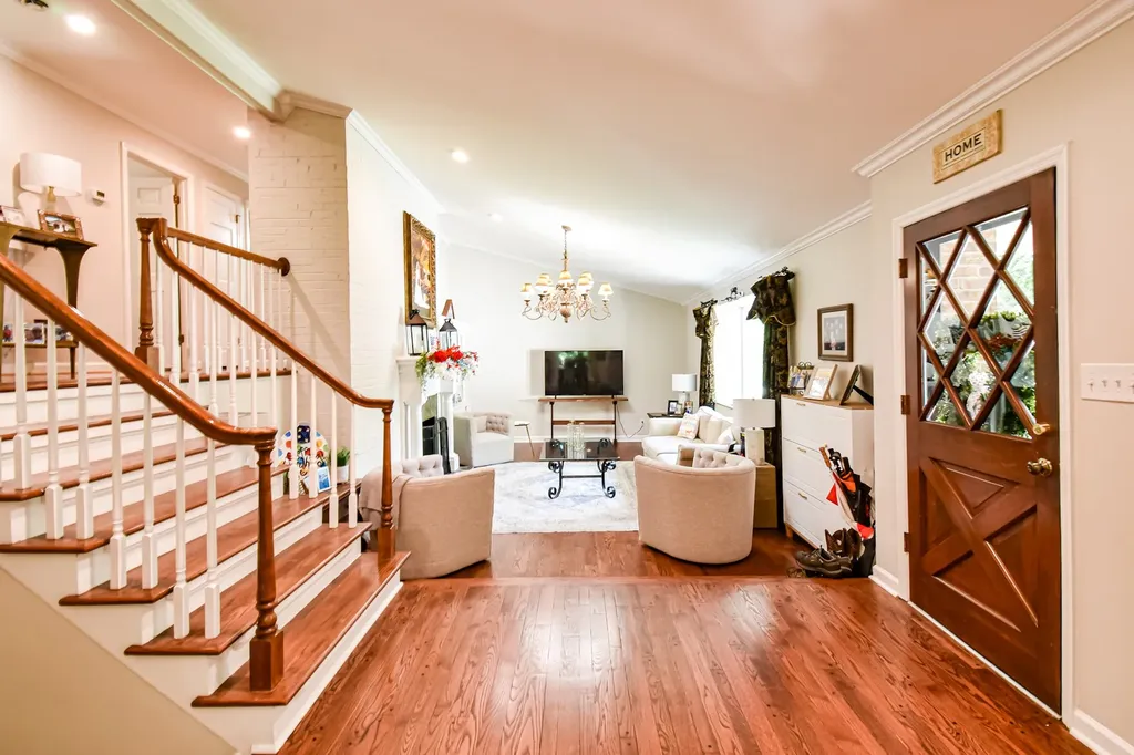 2403 Hidden Lake Circle Columbia TN 38401