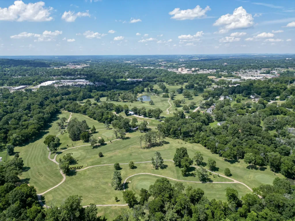2403 Hidden Lake Circle Columbia TN 38401