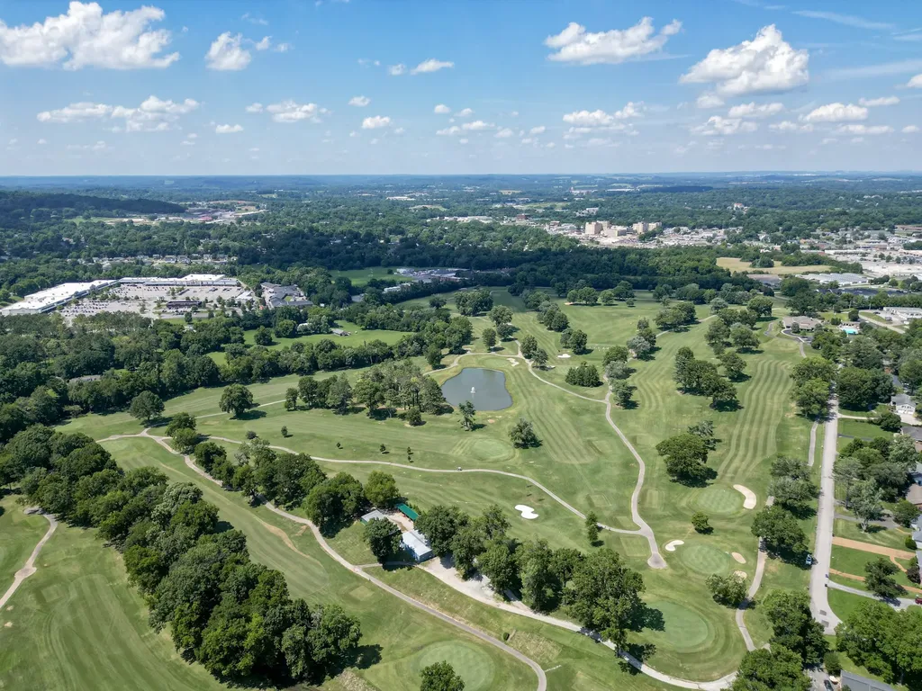 2403 Hidden Lake Circle Columbia TN 38401