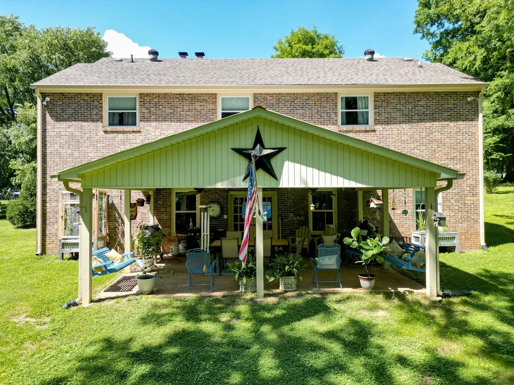 2403 Hidden Lake Circle Columbia TN 38401