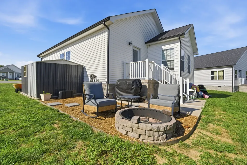 160 Foutch Court Smithville TN 37166