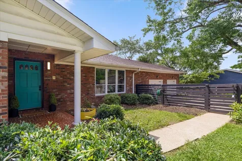 302 Walsh Road Chattanooga TN 37405