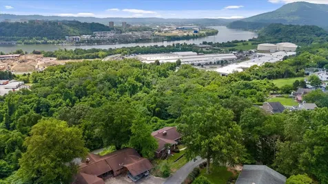 302 Walsh Road Chattanooga TN 37405