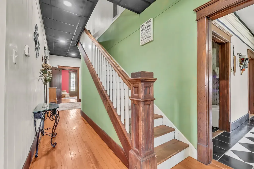 407 E Nashville Street Pembroke KY 42266