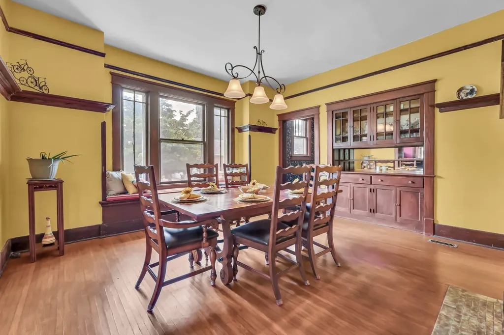 407 E Nashville Street Pembroke KY 42266