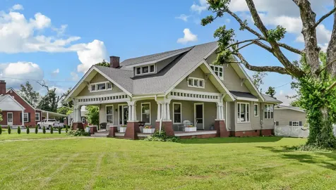 407 E Nashville Street Pembroke KY 42266