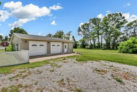 407 E Nashville Street Pembroke KY 42266