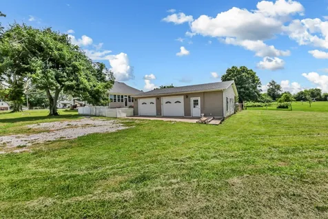 407 E Nashville Street Pembroke KY 42266