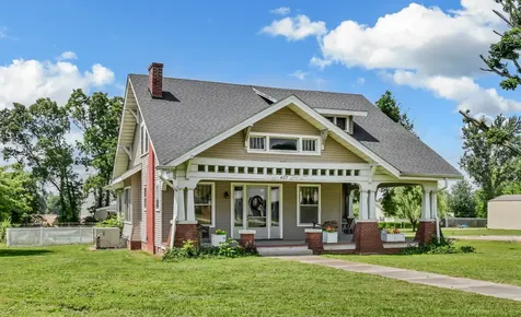 407 E Nashville Street Pembroke KY 42266